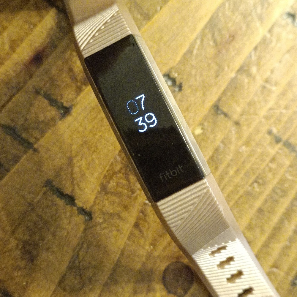 Fitbit Alta HR Fitness Tracker Rose Gold Pink Band FB408 Works No Charger DD